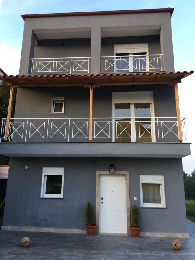 Modern House Casa de hóspedes Áfitos Exterior foto