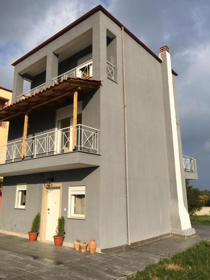Modern House Casa de hóspedes Áfitos Exterior foto